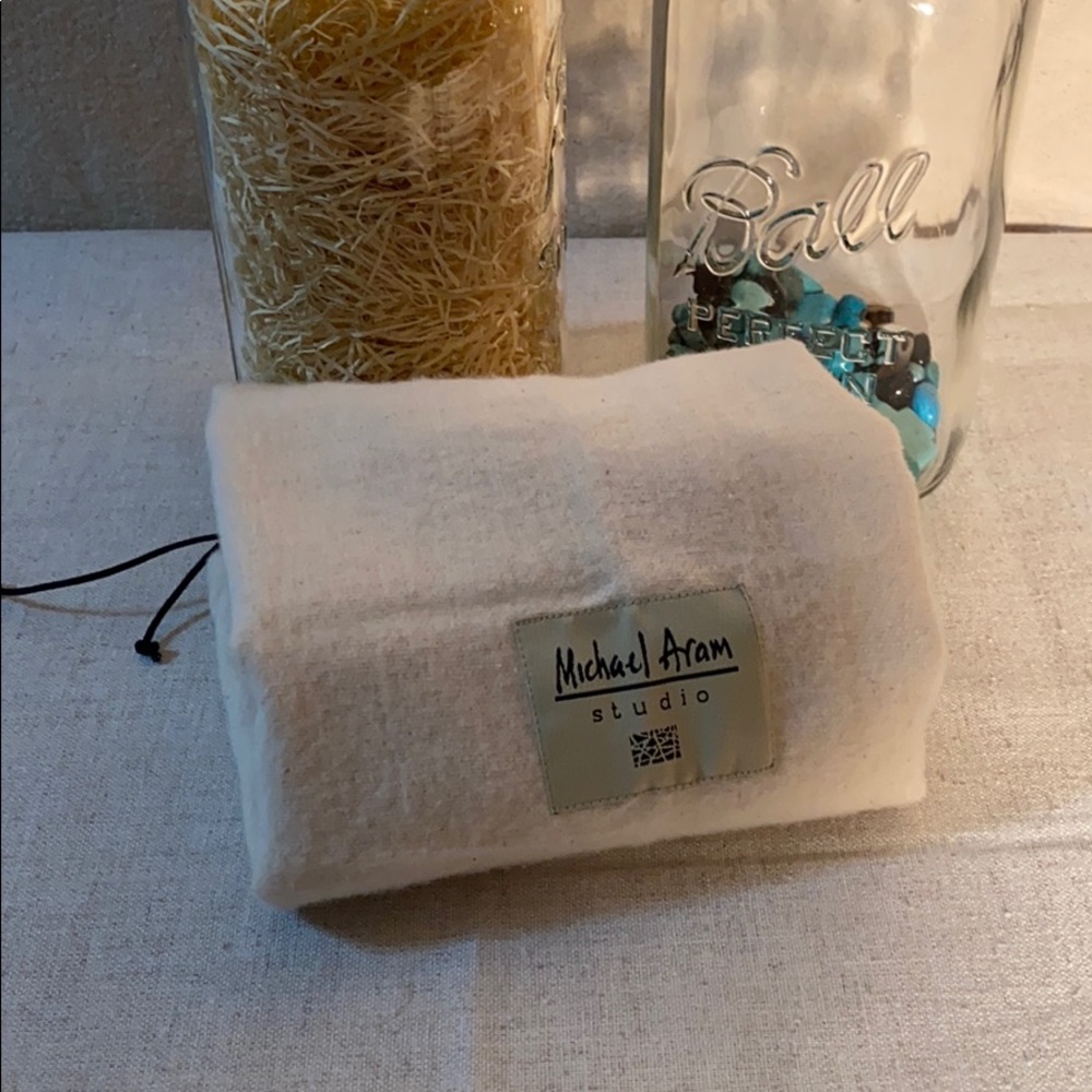 Michael Aram studio dust bag